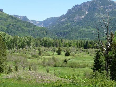 banded-peak-valley-view