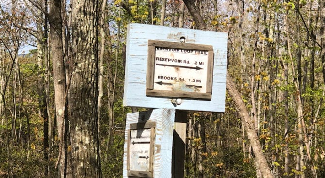 brooks trail sign