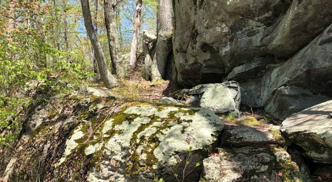 rock features on the mattabeset NET