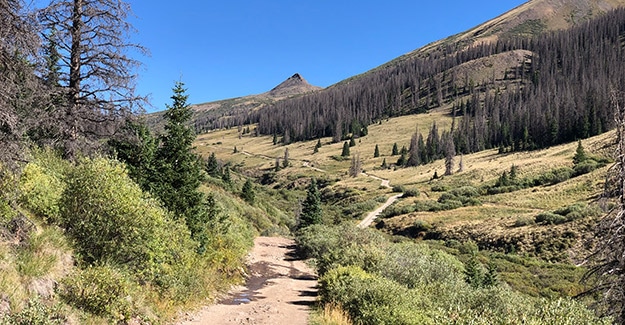 road to san luis pass trailhead near colorado trail on day 31