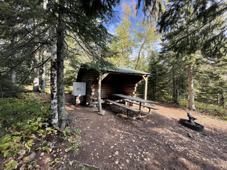 Small shelter after climb up from Cascade Lodge